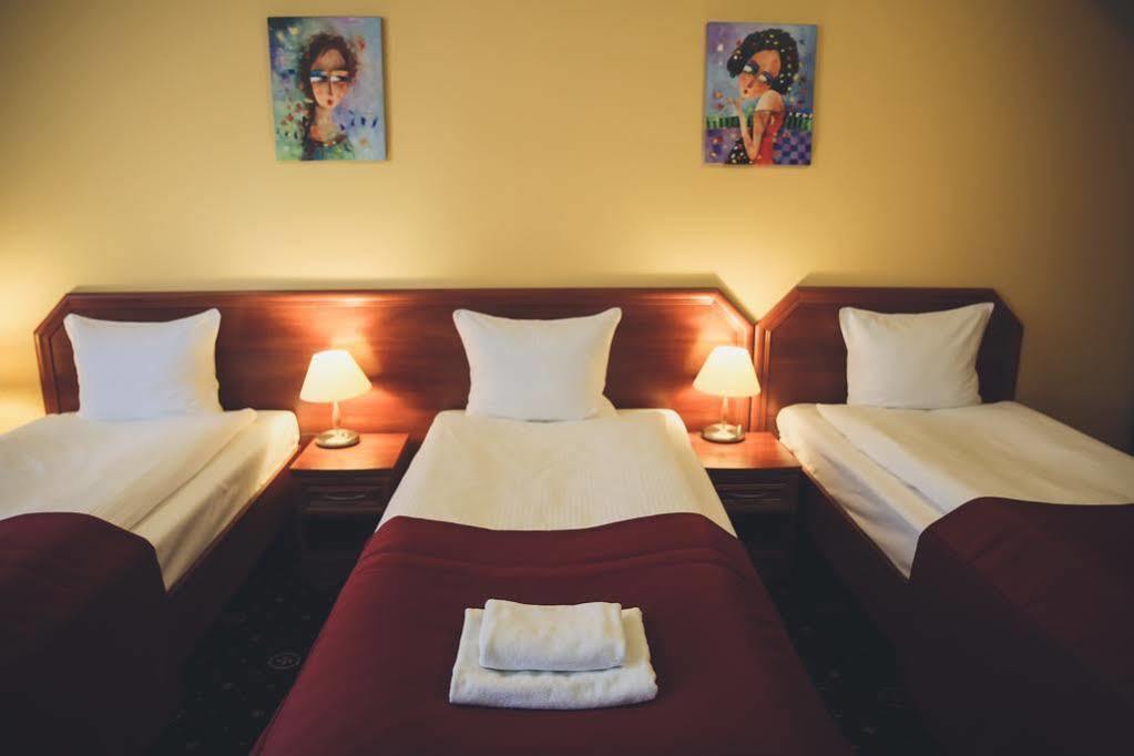 Grein Hotel Rzeszów Buitenkant foto