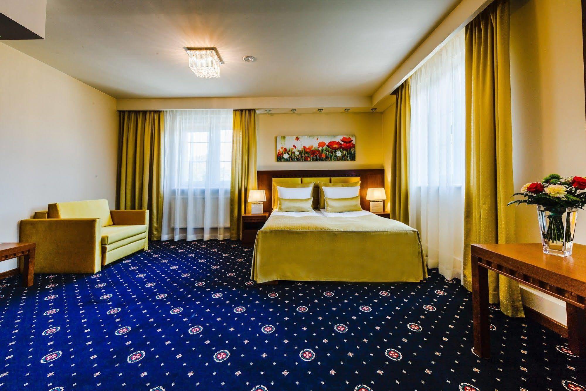 Grein Hotel Rzeszów Buitenkant foto